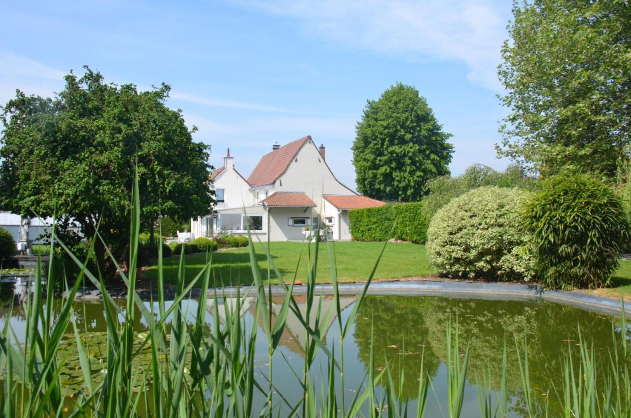 Jardin Du Marais Acomodação com café da manhã Froyennes Exterior foto