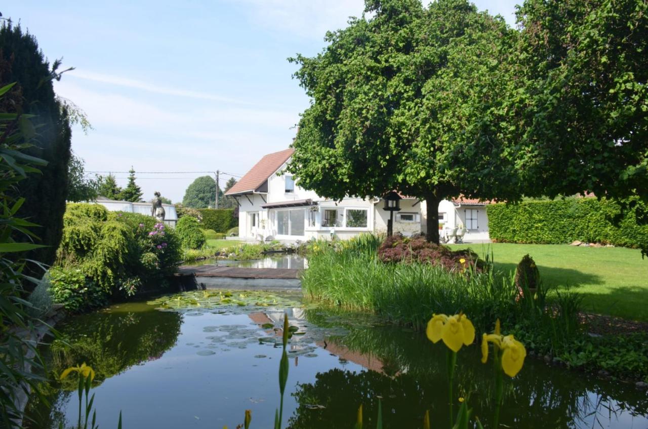 Jardin Du Marais Acomodação com café da manhã Froyennes Exterior foto
